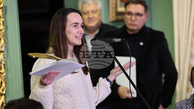 Сибила Алексова е новият носител на Националната награда за поезия „Иван Николов“