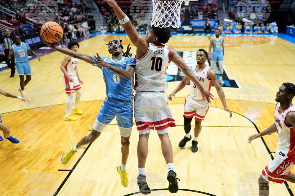 APTOPIX NCAA LIU Arizona Basketball