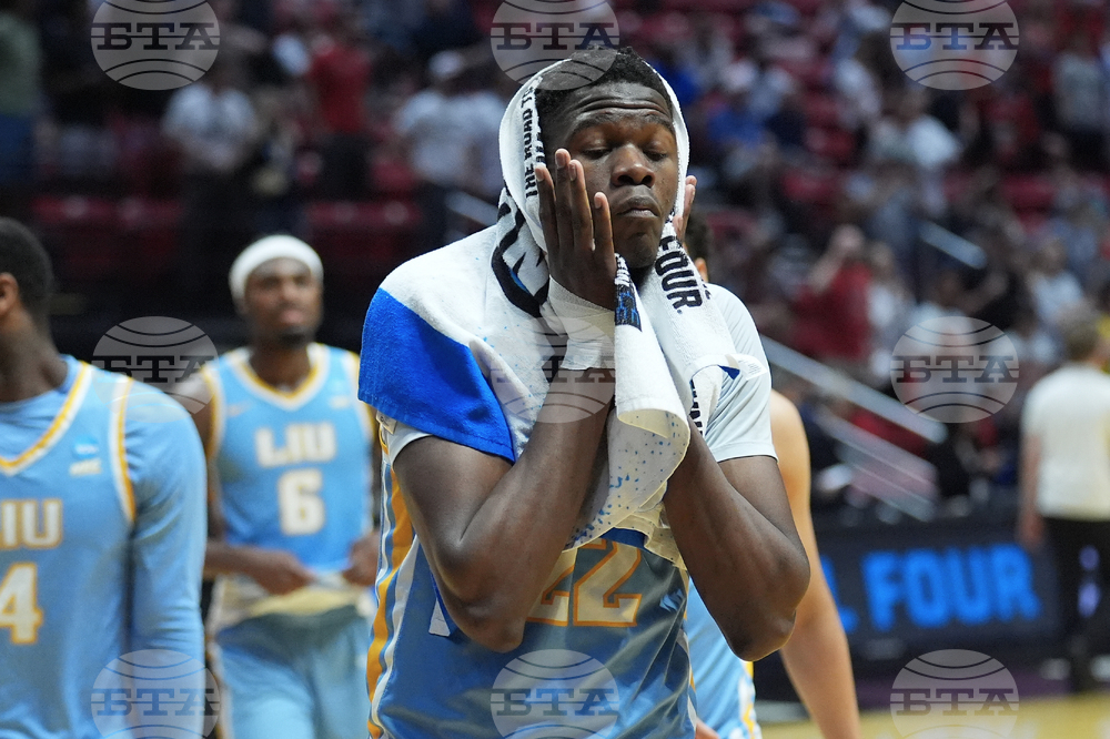 APTOPIX NCAA LIU Arizona Basketball