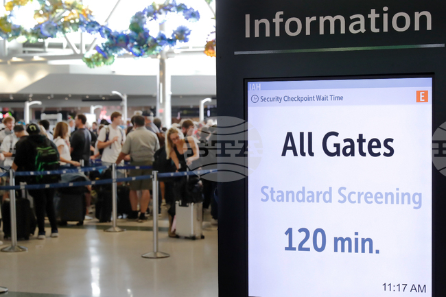 APTOPIX Travel Delays