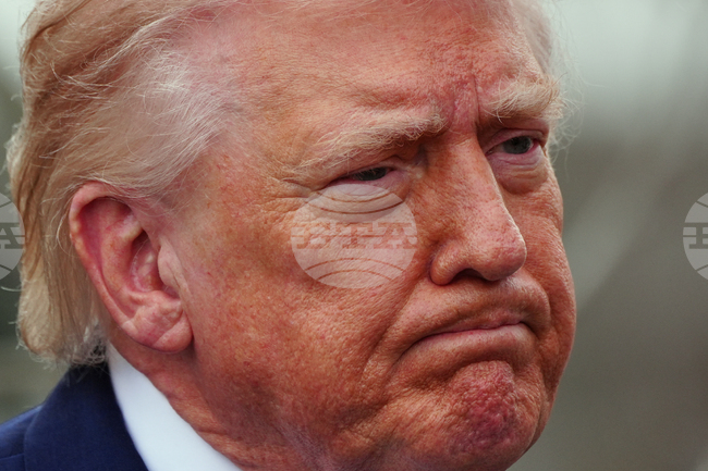 Тръмп заяви, че утре ще разположи агенти на Имиграционната и митническа служба на летищата в САЩ