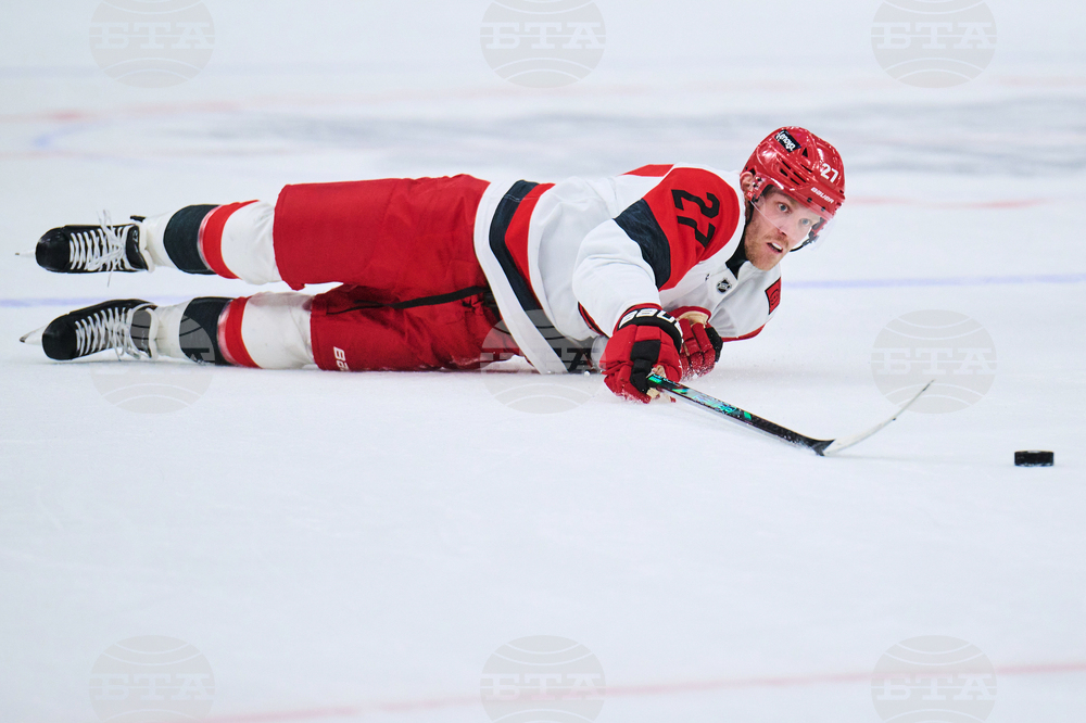 Hurricanes Maple Leafs Hockey