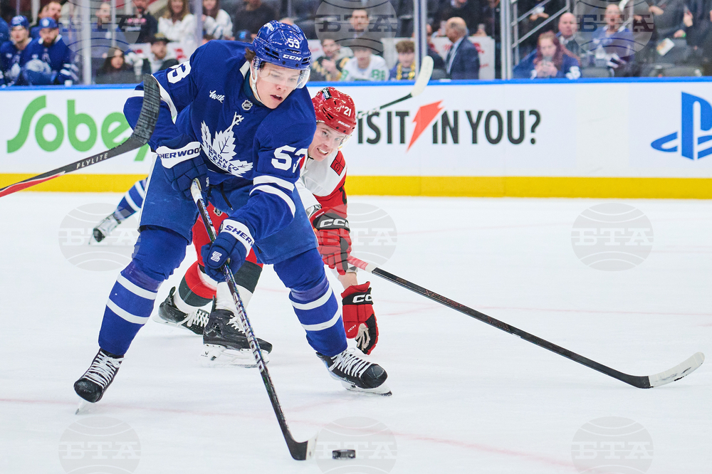 Hurricanes Maple Leafs Hockey