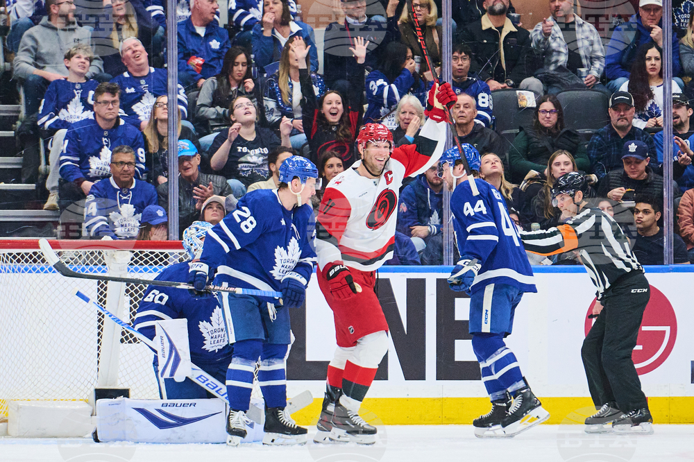 Hurricanes Maple Leafs Hockey