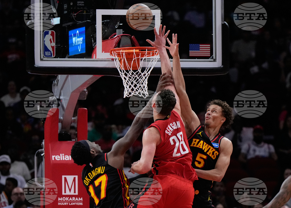 Hawks Rockets Basketball