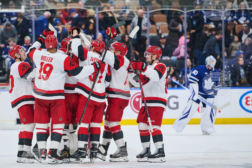 Hurricanes Maple Leafs Hockey