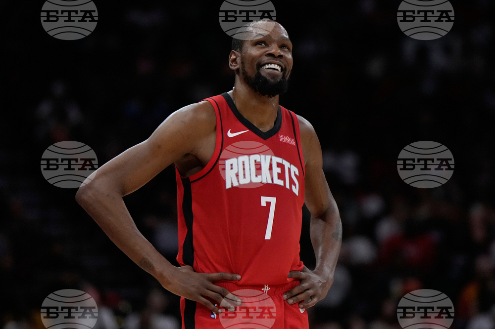 Hawks Rockets Basketball