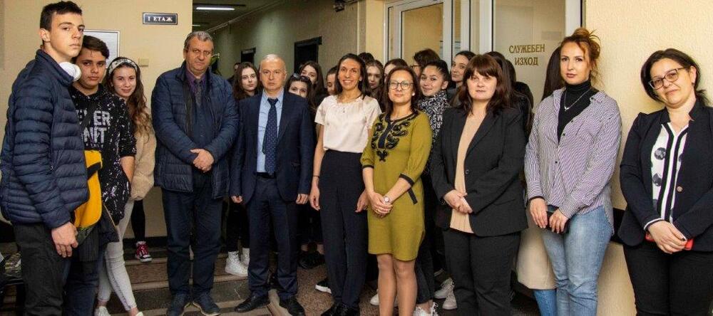 Апелативна прокуратура – Пловдив: Прокурори от Окръжна и Районна прокуратура – Кърджали се срещнаха с деветокласници от СУ „Петко Рачов Славейков“ в Деня на отворените врати