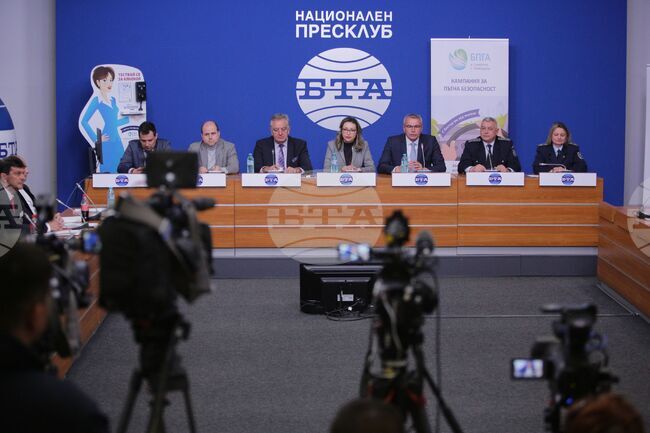 Национален пресклуб на БТА - пътни произшествия - превенция - пресконференция