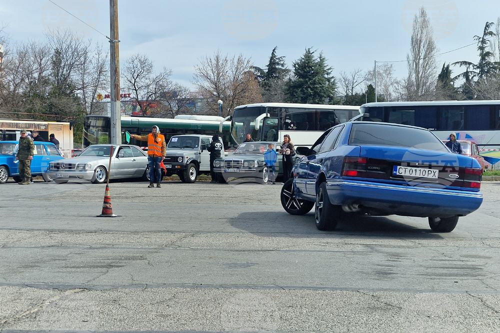 Стара Загора - ретро автомобили - майсторско управление - състезание