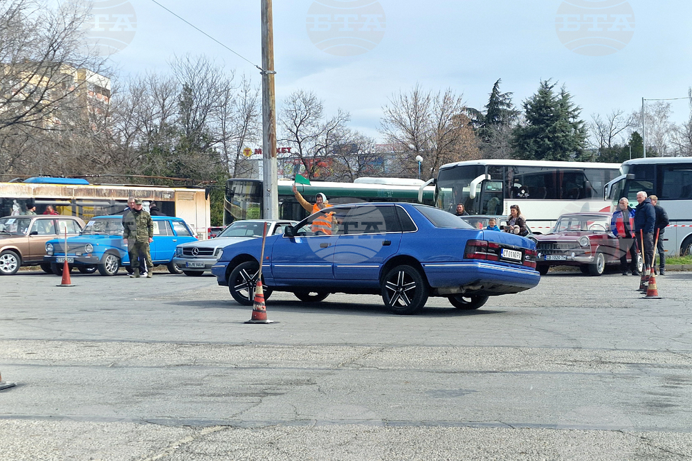 Стара Загора - ретро автомобили - майсторско управление - състезание