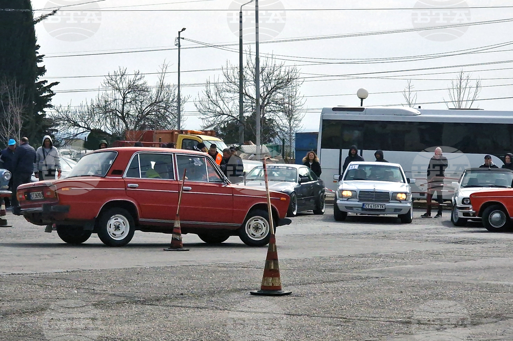 Стара Загора - ретро автомобили - майсторско управление - състезание