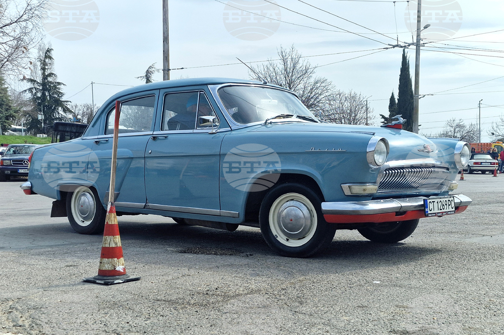 Стара Загора - ретро автомобили - майсторско управление - състезание