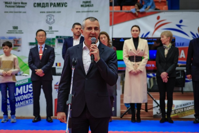 Министър Димитър Илиев откри турнира по таекуондо „Рамус София Оупън“ 2026