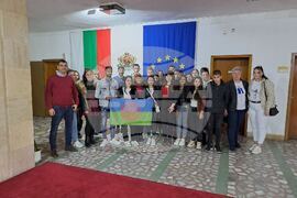 Разград - ученици - дебат