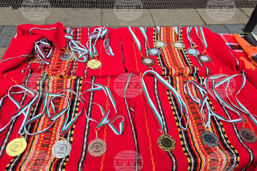 Тетевен - млад дървосекач - международно състезание