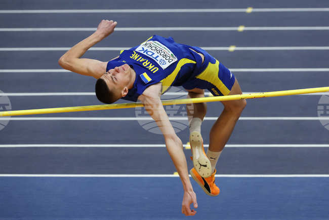 Украинецът Олех Дорошчук завоюва световната титла в скока на височина при мъжете, Белгия е шампион в смесената щафета