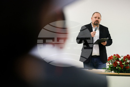 Колеж по мениджмънт, търговия и маркетинг - дипломи - връчване