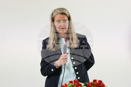 Колеж по мениджмънт, търговия и маркетинг - дипломи - връчване