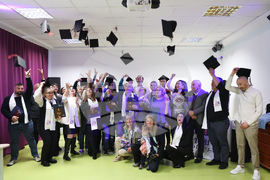 Колеж по мениджмънт, търговия и маркетинг - дипломи - връчване