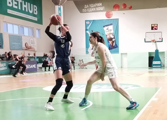 Монтана записа убедителна победа срещу отбора на БФБаскетбол на полуфиналите на първенството за жени