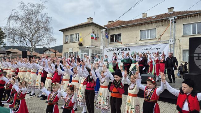 Гости от региона и страната събра 12-ото издание на Фестивала на самардалата в гурковското село Конаре