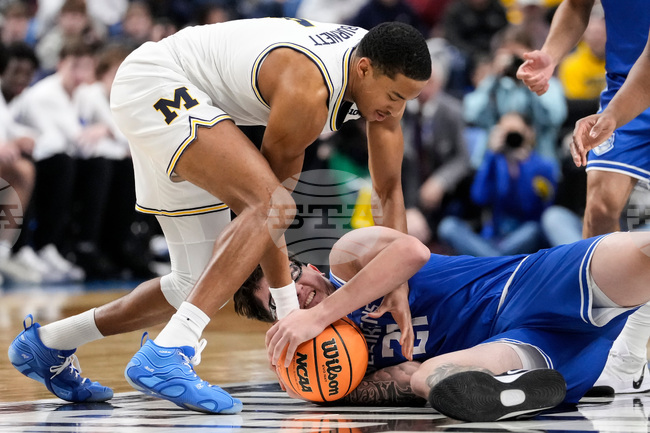 NCAA Saint Louis Michigan Basketball