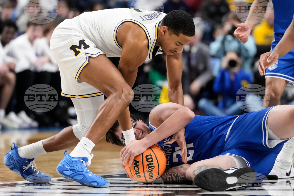 NCAA Saint Louis Michigan Basketball