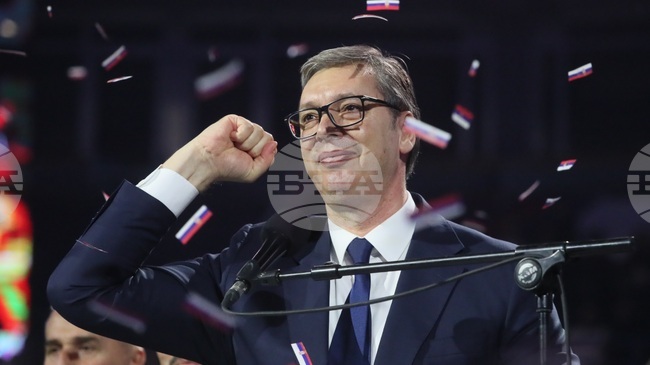 Сръбският президент Александър Вучич към съпартийците си: Благодаря ви, че спасихте Сърбия!