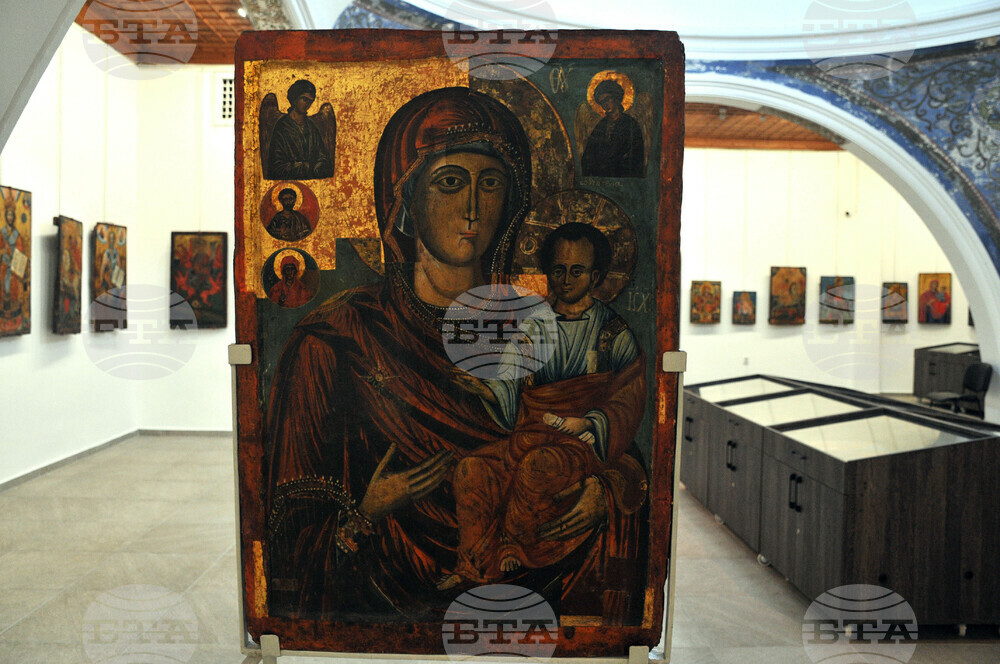 Бургас - художествена галерия - Иконна зала - представяне