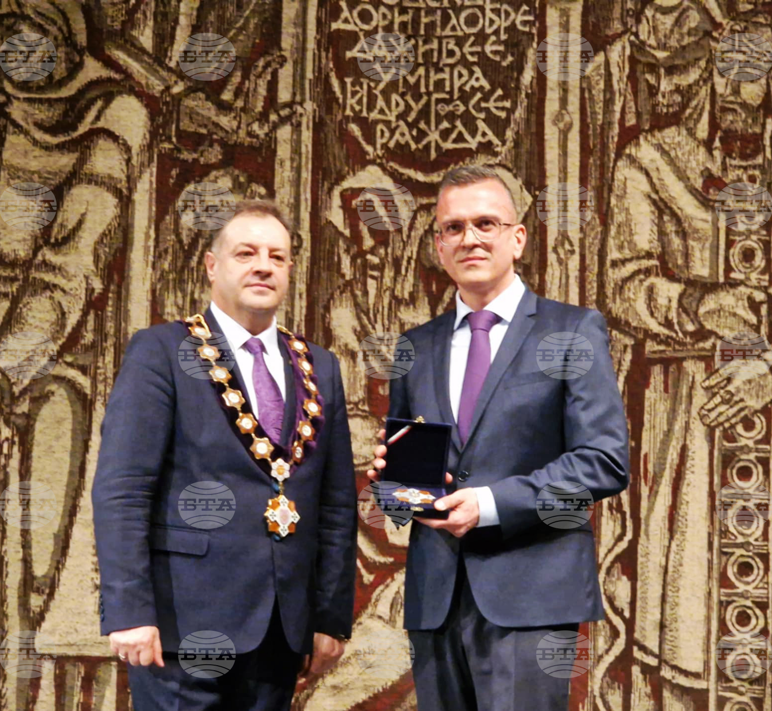 Велико Търново - почетни граждани - награждаване