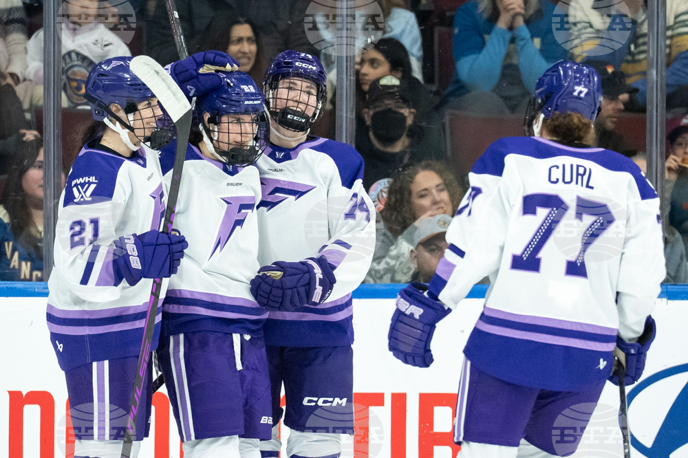 PWHL Frost Goldeneyes Hockey