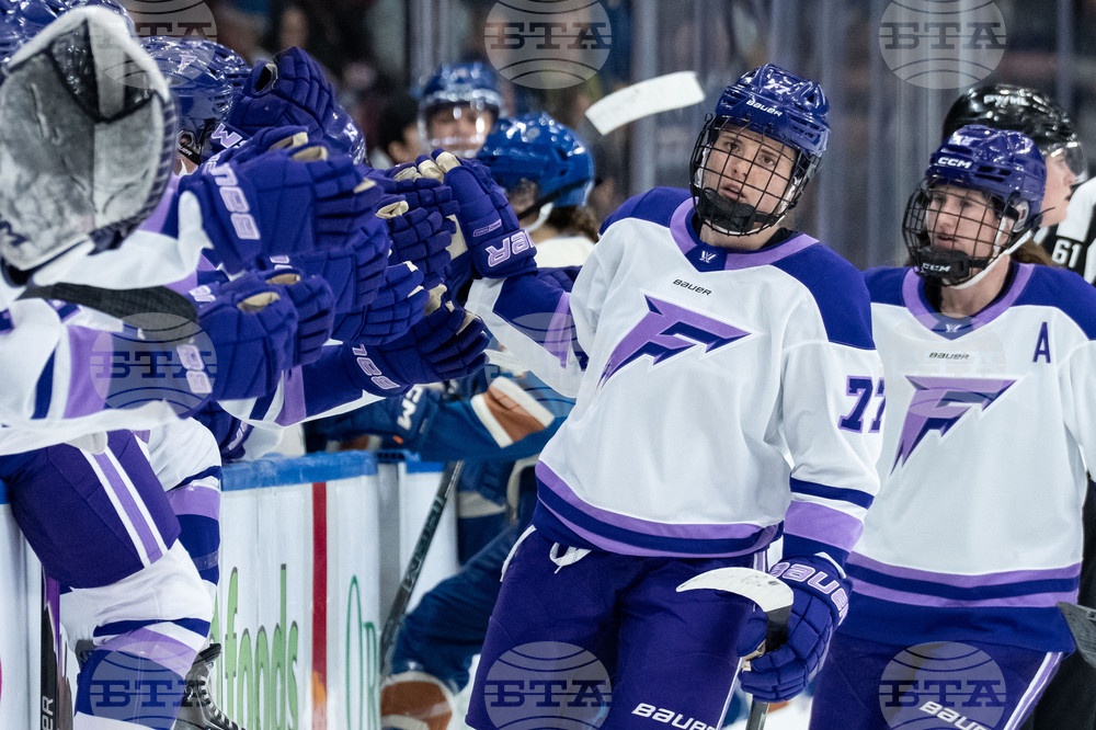PWHL Frost Goldeneyes Hockey