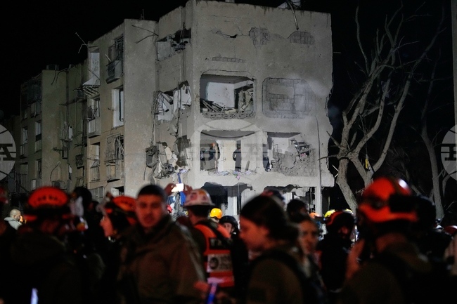 Иранска ракета удари израелския град Арад, най-малко 59 души са ранени