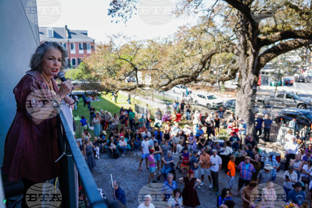 Stella Yelling Contest