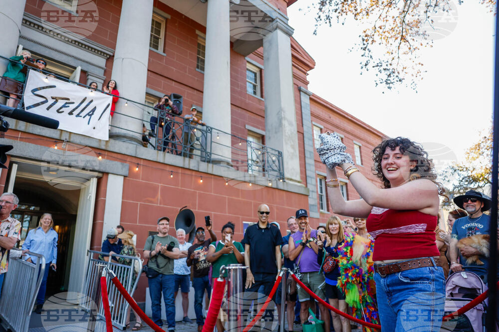 Stella Yelling Contest