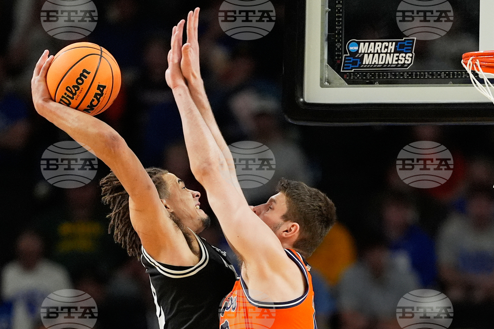 NCAA VCU Illinois Basketball