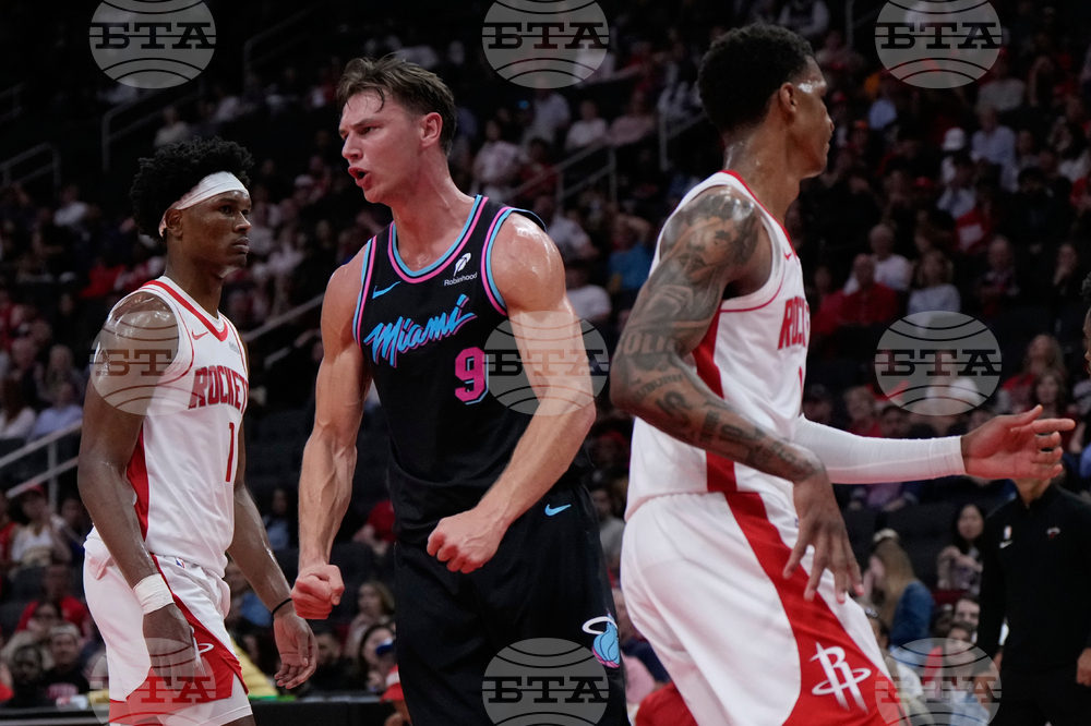 Heat Rockets Basketball