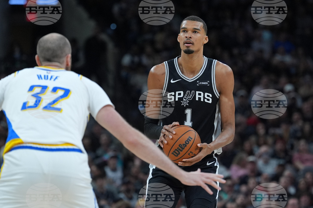 Pacers Spurs Basketball