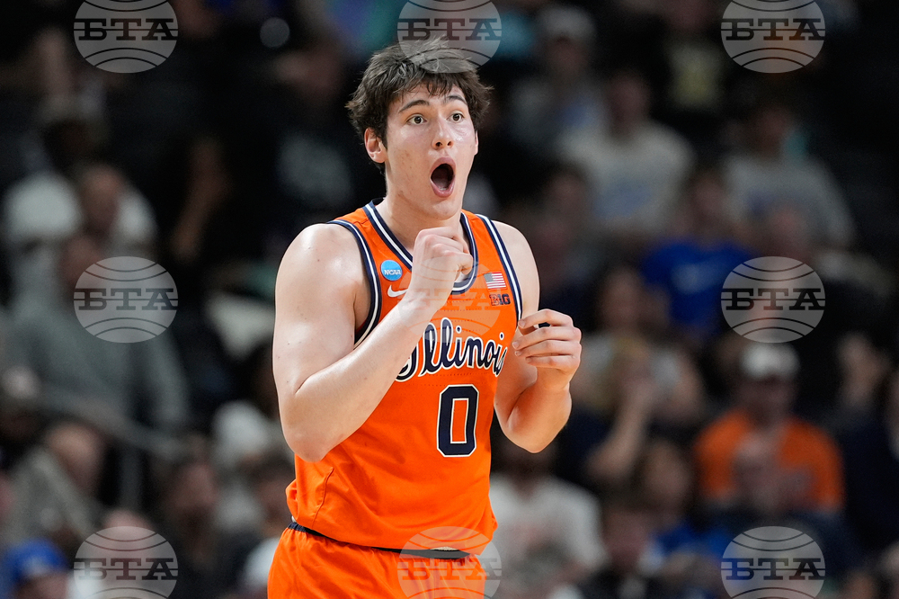 NCAA VCU Illinois Basketball