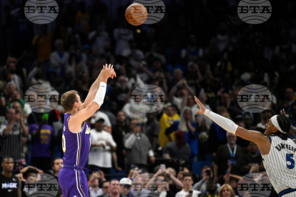 Lakers Magic Basketball