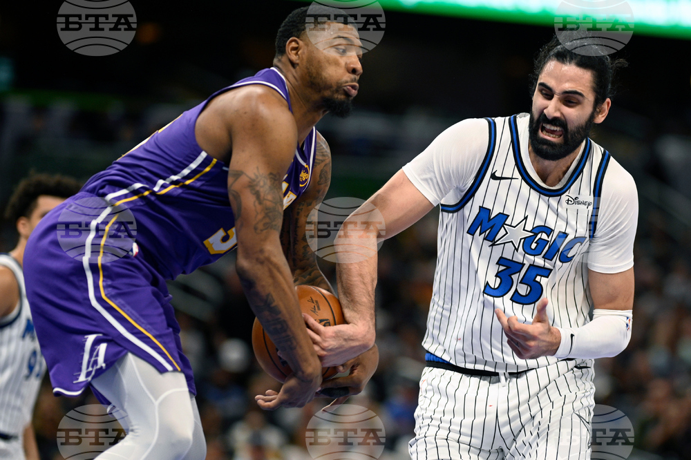 Lakers Magic Basketball