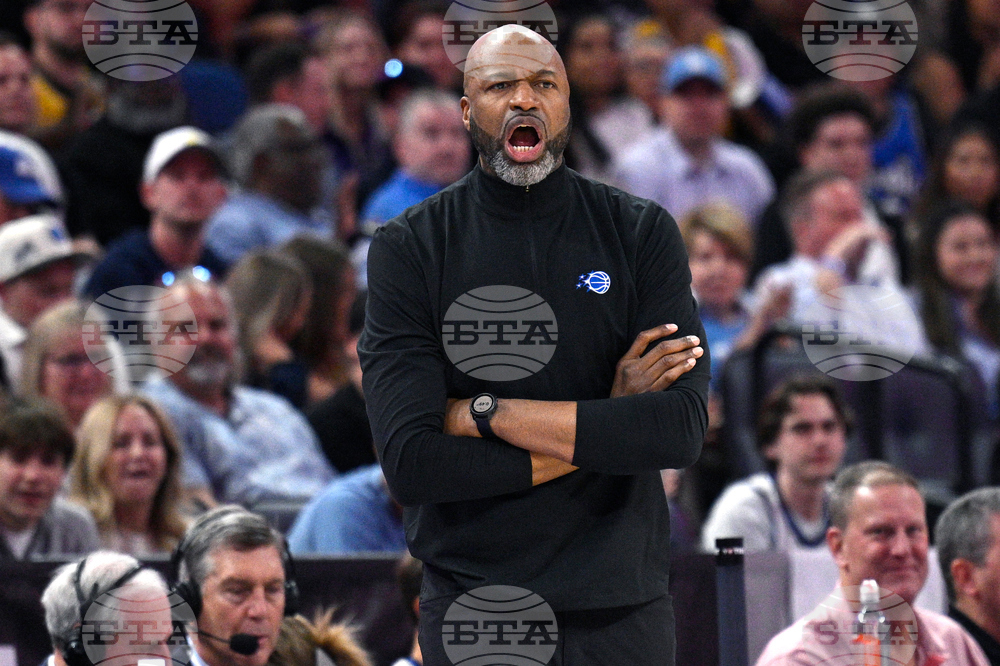 Lakers Magic Basketball