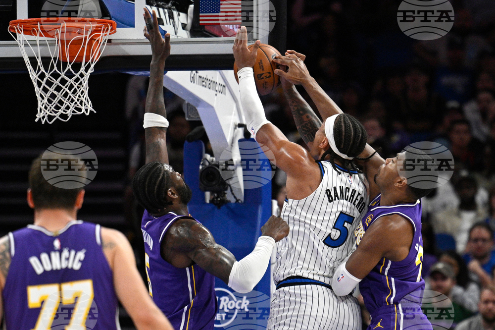 Lakers Magic Basketball