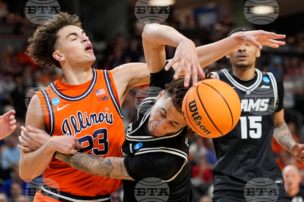 NCAA VCU Illinois Basketball