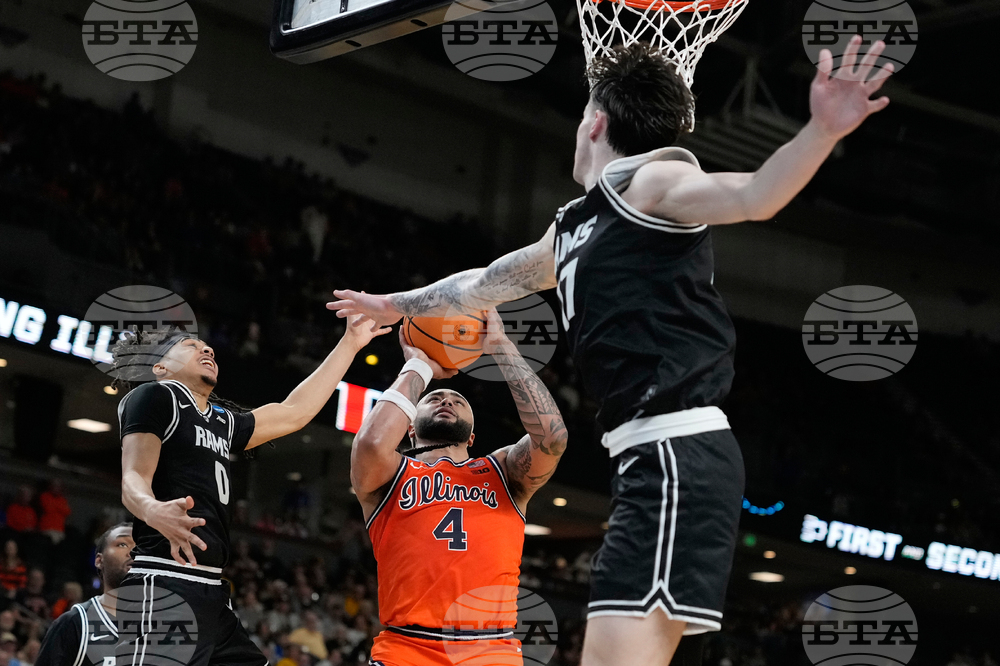 NCAA VCU Illinois Basketball