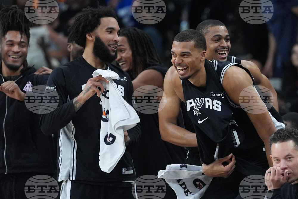 Pacers Spurs Basketball