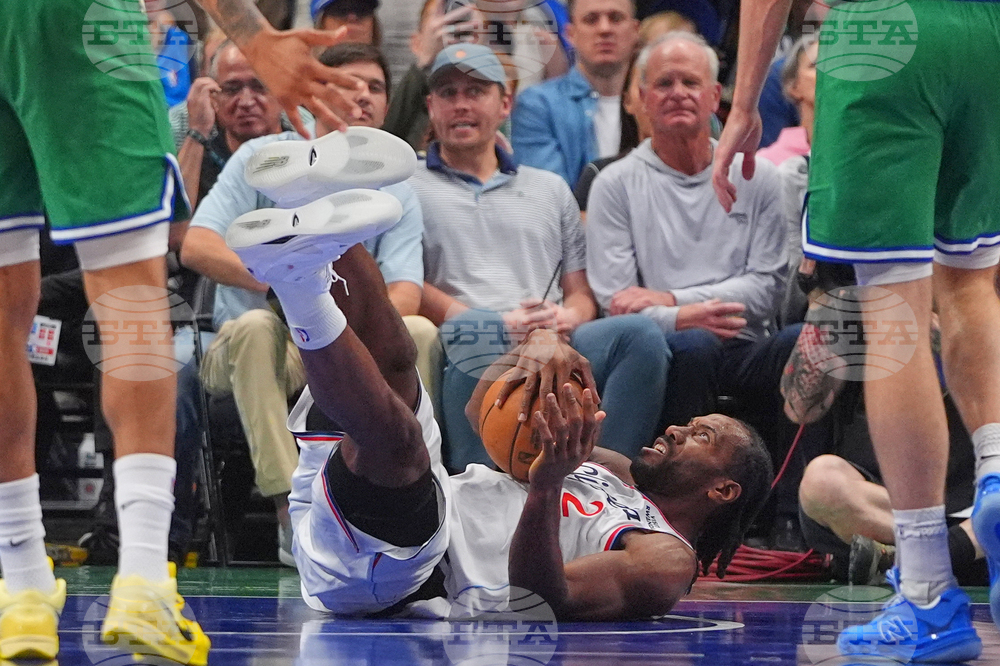 Clippers Mavericks Basketball