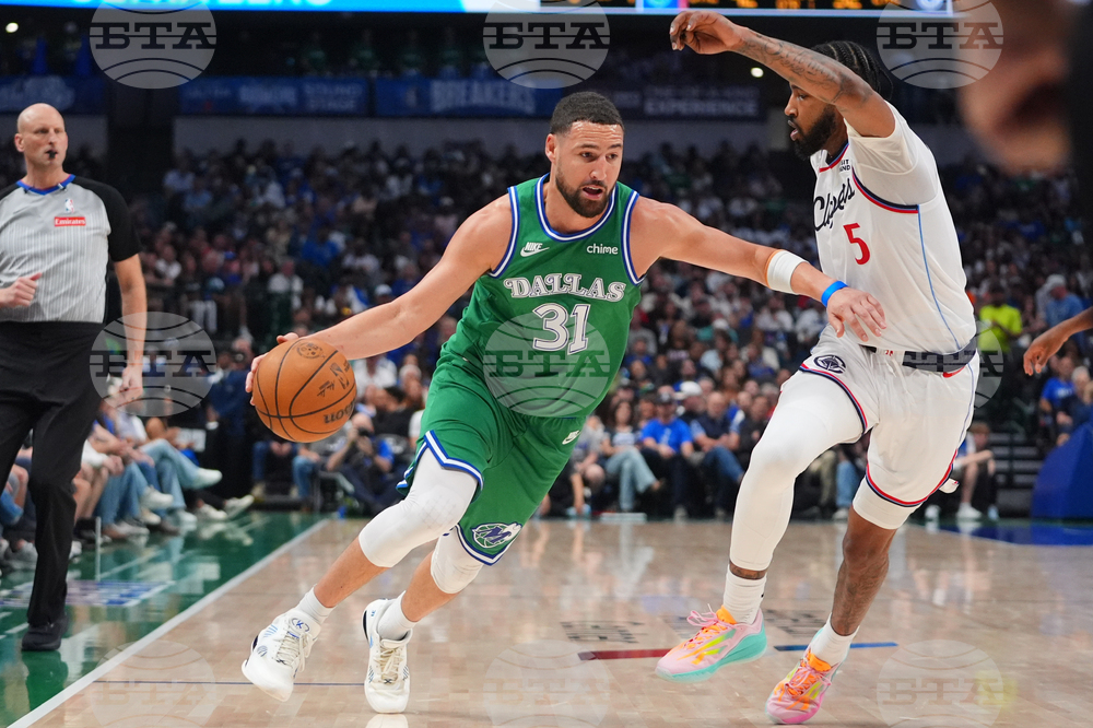 Clippers Mavericks Basketball