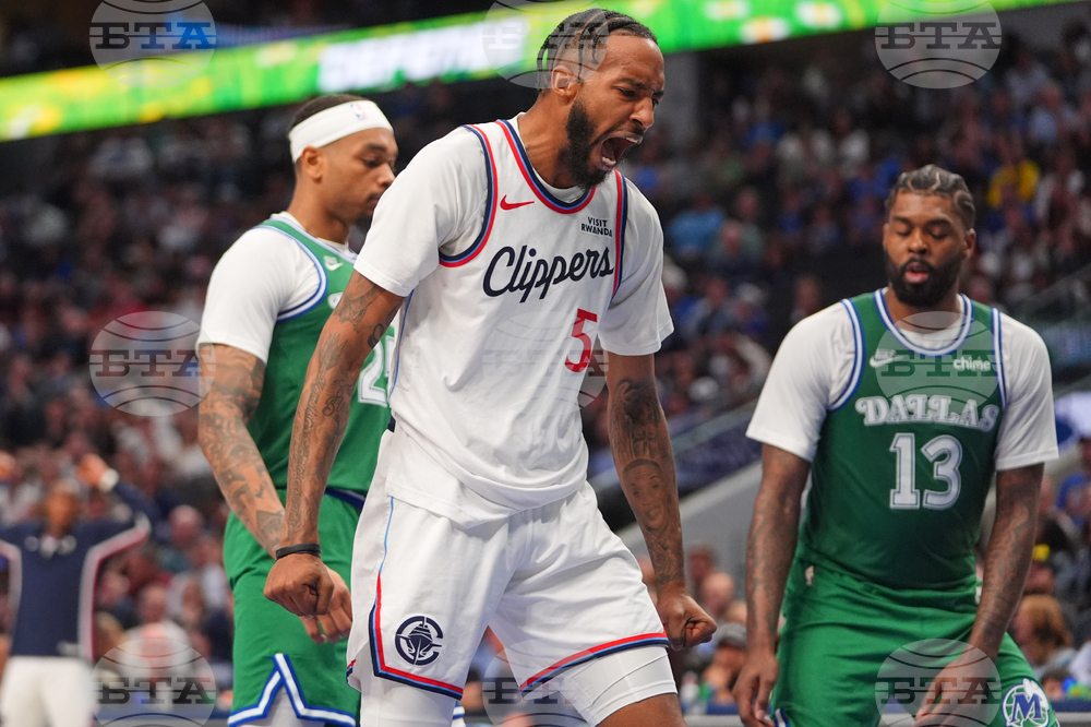 Clippers Mavericks Basketball